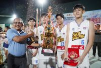 Pangdam XIII/Merdeka Mayjen TNI Mirza Agus, S.I.P., menutup Open Tournament Bola Basket Piala Panglima TNI 2026 di Lapangan Basket Ajendam XIII/Merdeka, Sario, Manado, Sabtu (19/9/2026).