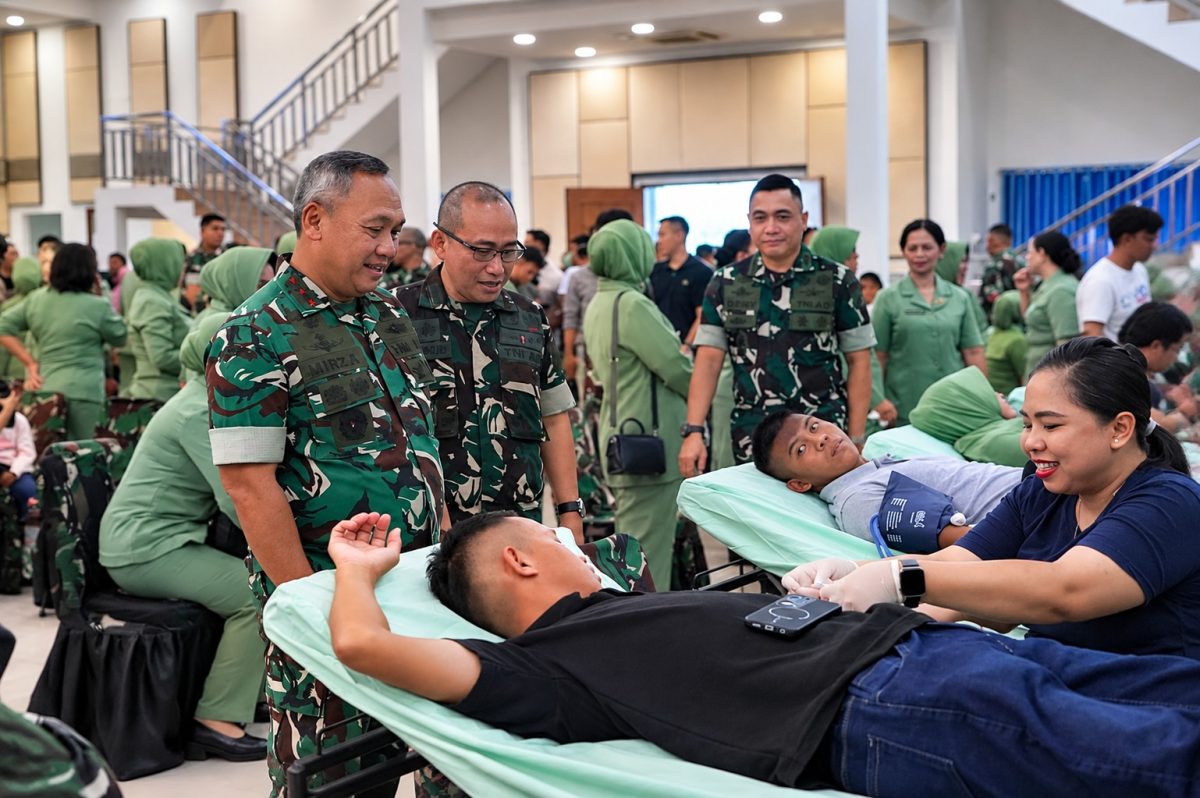 Kodam XIII/Merdeka menggelar Bakti Sosial Kesehatan (Baksoskes) di Grhadika Jaya Sakti Kodam XIII/Merdeka, Manado, Minggu (20/9/2026).