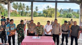 Konflik antarkelompok masyarakat Desa Tonom dan Desa Ibolian, Kecamatan Dumoga Tengah, Kabupaten Bolaang Mongondow (Bolmong), berakhir dengan kesepakatan damai.
