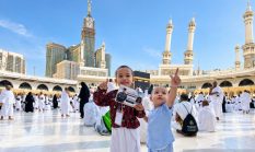 Dua Bocah “Duo Presisi” Asal Bogor Dapat Hadiah Umrah dari Kapolri