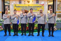Polda Sulawesi Utara memberikan pembekalan dan pelatihan keterampilan kepada Pegawai Negeri pada Polri (PNPP) yang akan memasuki masa pengakhiran dinas.