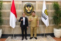 Gubernur Sulawesi Utara Mayjen TNI (Purn) Yulius Selvanus bertemu Menteri Energi dan Sumber Daya Mineral (ESDM) Bahlil Lahadalia di Jakarta, Senin (28/9/2026).