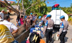 Polres Boltim Salurkan 12 Ribu Liter Air Bersih untuk Warga