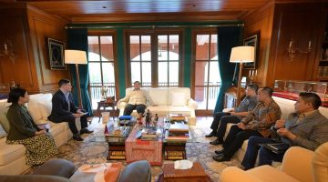 Presiden Republik Indonesia Prabowo Subianto menerima Duta Besar Amerika Serikat untuk ASEAN Kevin Kim dan Kuasa Usaha ad interim (Chargé d’affaires ad interim) US Mission to ASEAN Joy M. Sakurai di kediaman pribadinya di Hambalang, Jawa Barat, pada Sabtu sore, 5 September 2026. Foto: BPMI Setpres/Muchlis Jr