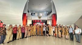 Bupati Minahasa Selatan, Franky Donny Wongkar, S.H., menerima kunjungan audiensi Pemerintah Desa, Badan Permusyawaratan Desa (BPD), tokoh agama, dan tokoh masyarakat Desa Picuan Raya di Kantor Bupati Minahasa Selatan.