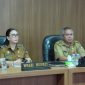 Wakil Bupati Minahasa Vanda Sarundajang mengikuti Rapat Koordinasi (Rakor) Pengendalian Inflasi yang dirangkaikan dengan pembahasan isu strategis guru PPPK serta evaluasi dukungan pemerintah daerah dalam Program 3 Juta Rumah melalui Zoom Meeting.