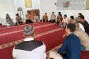 Kapolres Minahasa Selatan AKBP David Candra Babega, S.I.K., M.H., mengajak masyarakat meningkatkan kepedulian terhadap keamanan lingkungan, pengawasan anak, dan pencegahan kebakaran lahan.