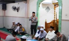 Subuh Keliling: Kapolda Sulut Ajak Warga Jaga Kamtibmas dari Keluarga