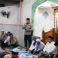 Kapolda bersama sejumlah Pejabat Utama (PJU) Polda Sulut dan Kapolresta Manado Kombes Pol Irham Halid mengikuti kegiatan Subuh Keliling di Masjid Nurul Yaqin, Sario, Manado, Sabtu (31/10/2026). Ist