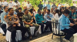 Kapolres Tomohon, AKBP Novrial Alberti Kombo, S.I.K., M.A.P., bersama Kapolsek Tombariri menghadiri kegiatan peresmian Satuan Pelayanan Pemenuhan Gizi (SPPG) di Desa Kumu, Kecamatan Tombariri. Jumat (3/10/2026).