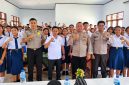 Pelajar SMP Negeri 1 Melonguane mendapat informasi mengenai kesempatan melanjutkan pendidikan ke SMA Kemala Taruna Bhayangkara.
