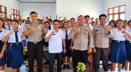 Pelajar SMP Negeri 1 Melonguane mendapat informasi mengenai kesempatan melanjutkan pendidikan ke SMA Kemala Taruna Bhayangkara.