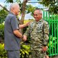Pangdam XIII/Merdeka Mayjen TNI Mirza Agus, S.I.P., mengunjungi kediaman Brigjen TNI (Purn) Rudolf Samuel Warouw di Tondano, Minahasa, Jumat (2/10/2026).