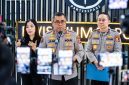 Kadiv Humas Polri Irjen Pol. Johnny Eddizon Isir saat memberikan keterangan.