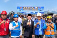 PLN UP3 Manado memastikan pasokan listrik tetap andal selama upacara HUT ke-81 TNI di Apron Lanudal Manado, Senin (5/10/2026).