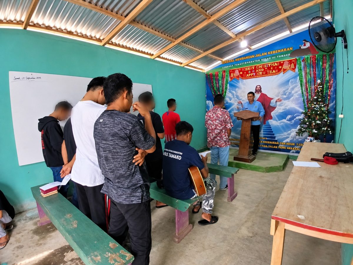 Lapas Kelas III Tamako terus memperkuat pembinaan kepribadian Warga Binaan Pemasyarakatan (WBP) melalui kegiatan kerohanian.