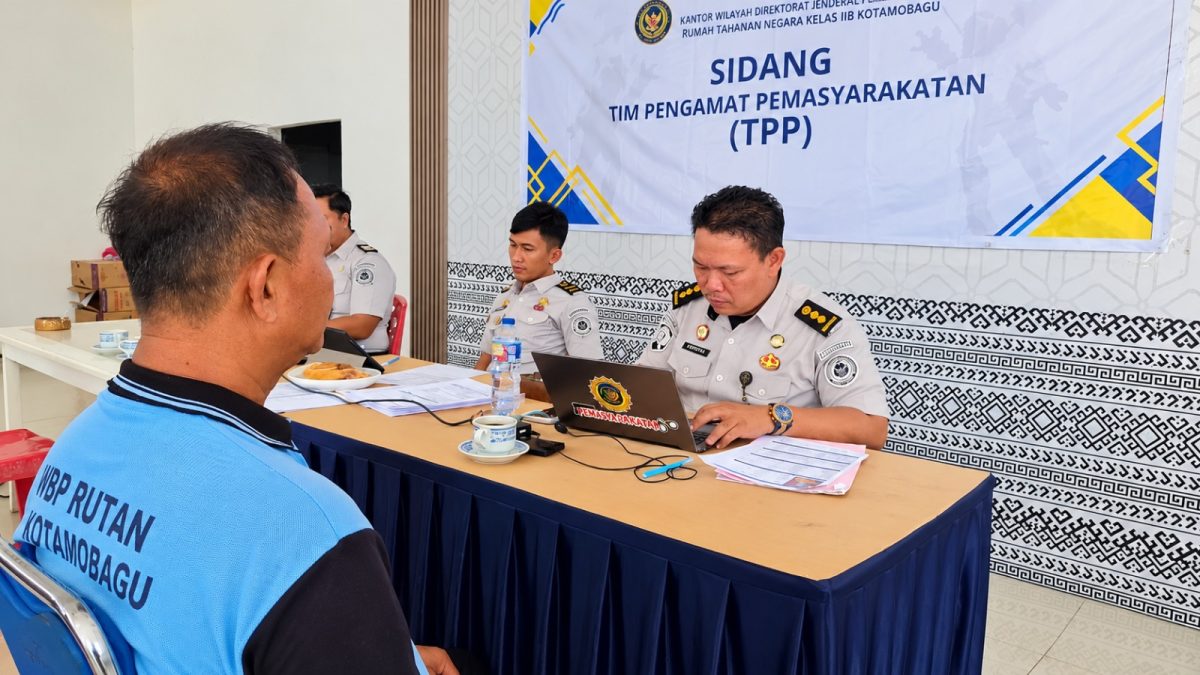 Rumah Tahanan Negara (Rutan) Kelas IIB Kotamobagu bersama Balai Pemasyarakatan (Bapas) Manado melaksanakan asesmen bagi Warga Binaan Pemasyarakatan (WBP), Rabu (8/10/2026).