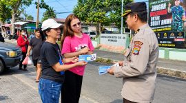 Polres Minut turun langsung ke tengah masyarakat untuk memperluas informasi penerimaan murid baru SMA Kemala Taruna Bhayangkara Tahun Ajaran 2027/2028.