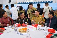 Pelaksana Tugas (Plt.) Kepala Kejaksaan Tinggi Sulawesi Utara, Dr. Feri Tas, S.H., M.Hum., M.Si., menghadiri rapat tersebut sebagai bagian dari upaya memperkuat sinergi dalam penyelenggaraan pemerintahan daerah.