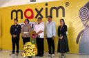 Lebih dari 80 pelajar SMA/SMK di Kota Manado mengikuti kompetisi cerdas cermat Maxim Quiz: English Brain Game yang digelar Maxim bersama Dinas Pendidikan Daerah Provinsi Sulawesi Utara.
