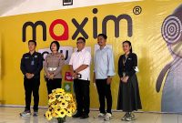 Lebih dari 80 pelajar SMA/SMK di Kota Manado mengikuti kompetisi cerdas cermat Maxim Quiz: English Brain Game yang digelar Maxim bersama Dinas Pendidikan Daerah Provinsi Sulawesi Utara.