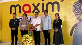 Lebih dari 80 pelajar SMA/SMK di Kota Manado mengikuti kompetisi cerdas cermat Maxim Quiz: English Brain Game yang digelar Maxim bersama Dinas Pendidikan Daerah Provinsi Sulawesi Utara.