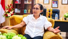 Hukum Tua Desa Borgo, Kecamatan Tombariri, Temmy Rompas.(Foto/Yudi/Pilar)