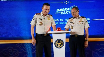 Direktorat Jenderal Imigrasi memperkuat pengawasan orang asing melalui pemanfaatan teknologi digital.