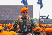 Kepala Staf Angkatan Darat (Kasad) Jenderal TNI Tandyo Budi R. sebagai Warga Kehormatan Korps Pasukan Gerak Cepat (Korpasgat) TNI Angkatan Udara.