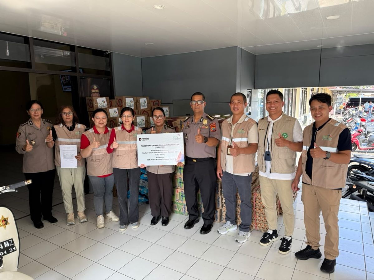 PT PLN (Persero) melalui program PLN Peduli berkolaborasi dengan Polda Sulawesi Utara menyalurkan bantuan kemanusiaan.